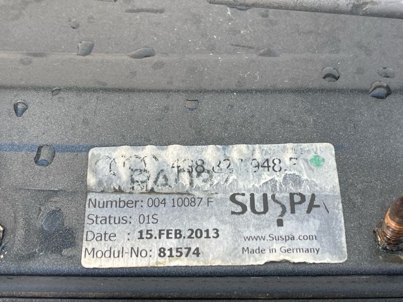 Спойлер с приводным блоком в сборе 4G8827948G Audi S7