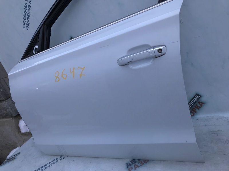 Двері 4H0831051B Audi A8