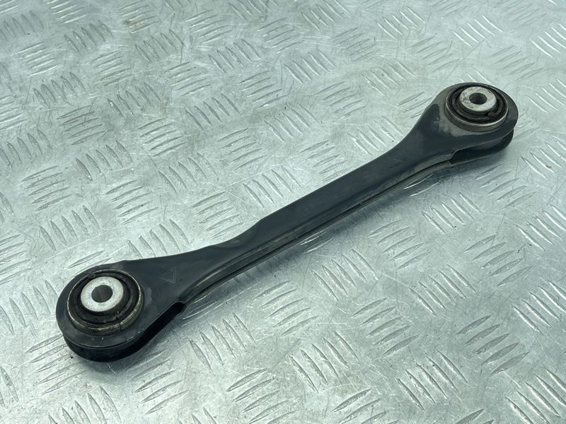 Рычаг задней подвески нижний левый/правый 8K0501529L Audi A7 Audi A4, Audi A4 Allroad, Audi A5, Audi A6, Audi A7, Audi A8, Audi Q5, Audi RS7, Audi S4, Audi S5, Audi S6, Audi S7, Audi S8, Audi SQ5, Porsche Macan