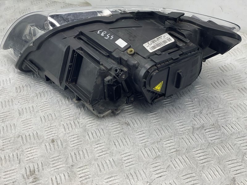 Фара ксенон правая 4L0941004AK Audi Q7 Audi Q7