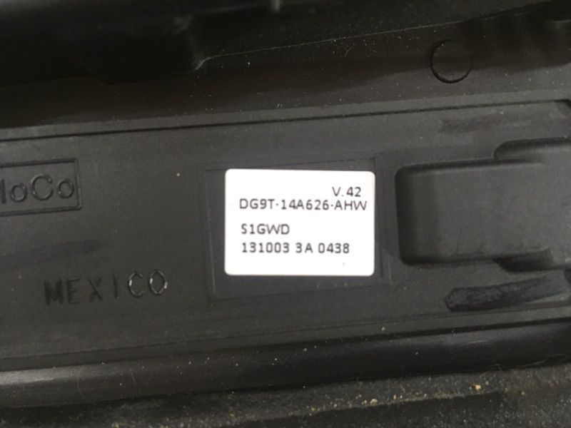 Накладка рамы двери DS73F20899AEW Ford Fusion