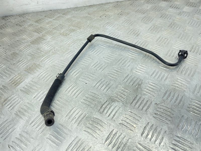 Трубка вентиляційна 4G0121081AH Audi A6