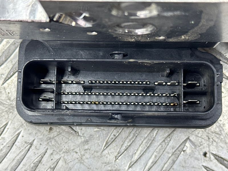 Блок ABS Audi Q7
