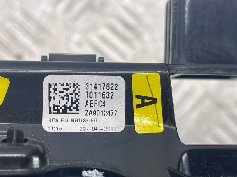 Накладка торпедо 31442256 Volvo XC60