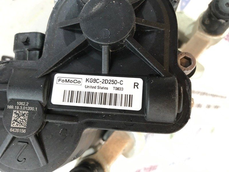 Супорт гальмівний KG9C2D250C Ford Edge