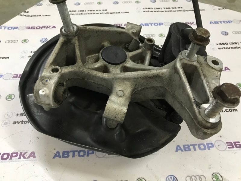 Поворотний кулак / цапфа 3C0505435F Volkswagen CC