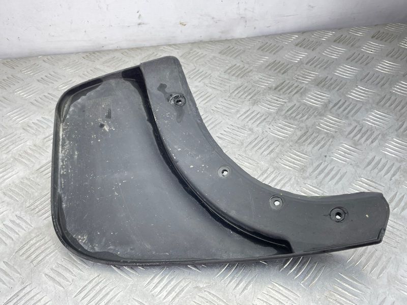 Брызговик 7P0075101 Volkswagen Touareg