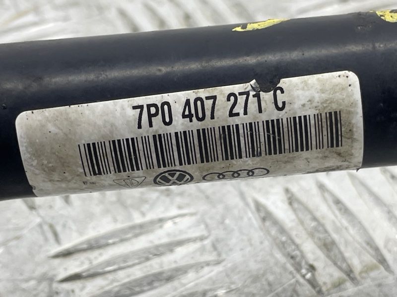 Піввісь 7P0407271C Volkswagen Touareg