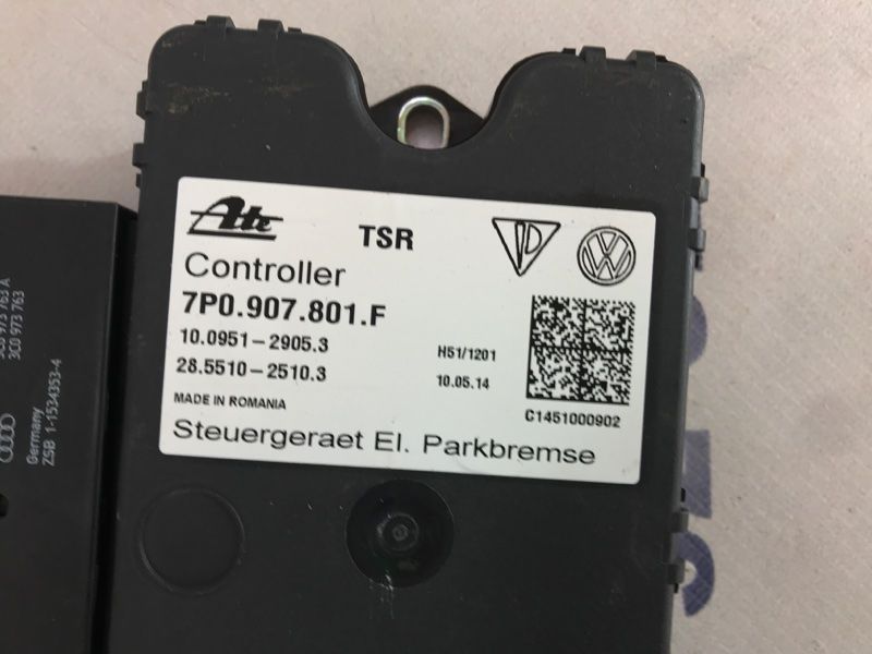 Блок керування стоянковим гальмом 7P0907801F Volkswagen Touareg
