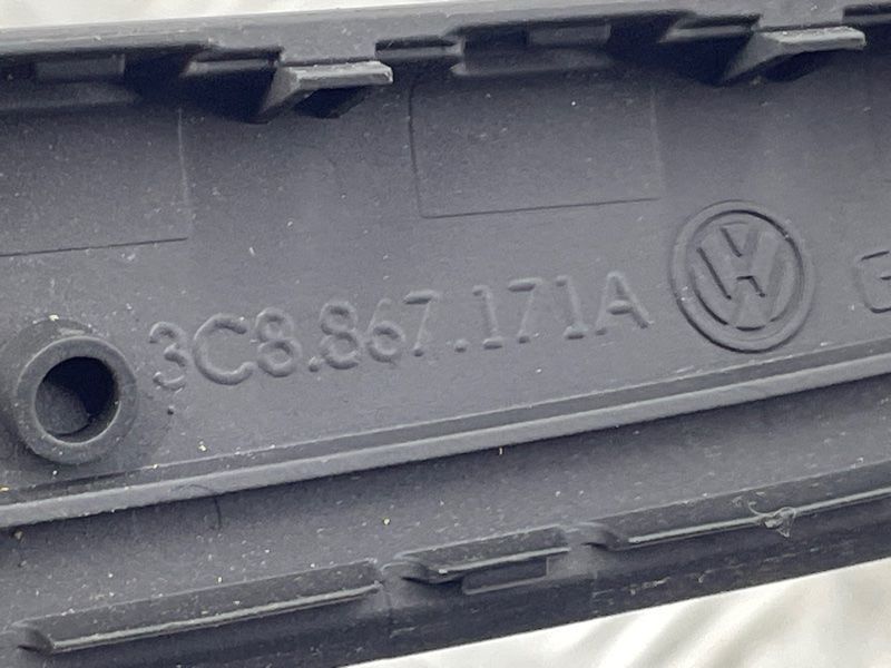Накладка ручки дверей 3C8867171A1QB Volkswagen CC