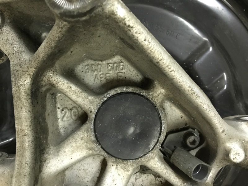 Поворотний кулак / цапфа 3C0505435F Volkswagen CC