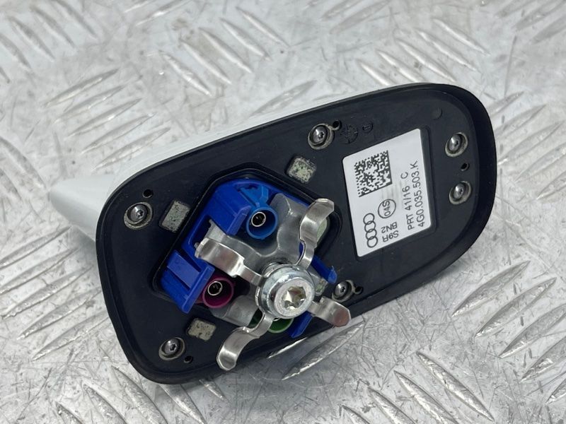 Антена на дах 4G0035503K Audi A6 Audi A4 Allroad, Audi A6, Audi A7, Audi Q3, Audi RS5, Audi RS7, Audi S6, Audi S7, Audi TT, Audi TTS
