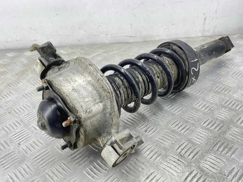 Стойка амортизатора в сборе с пружиной 7P6513029BG Volkswagen Touareg