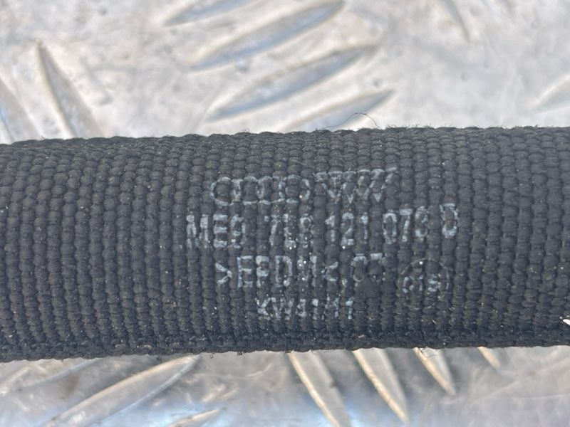 Трубка води 7L8121073D Audi Q7