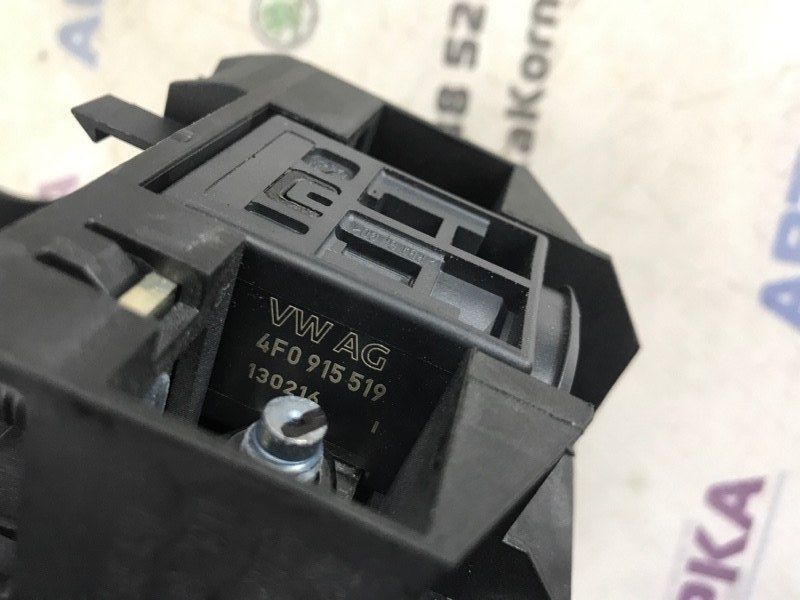 Клемма аккумулятора 8J0915459 Audi A6