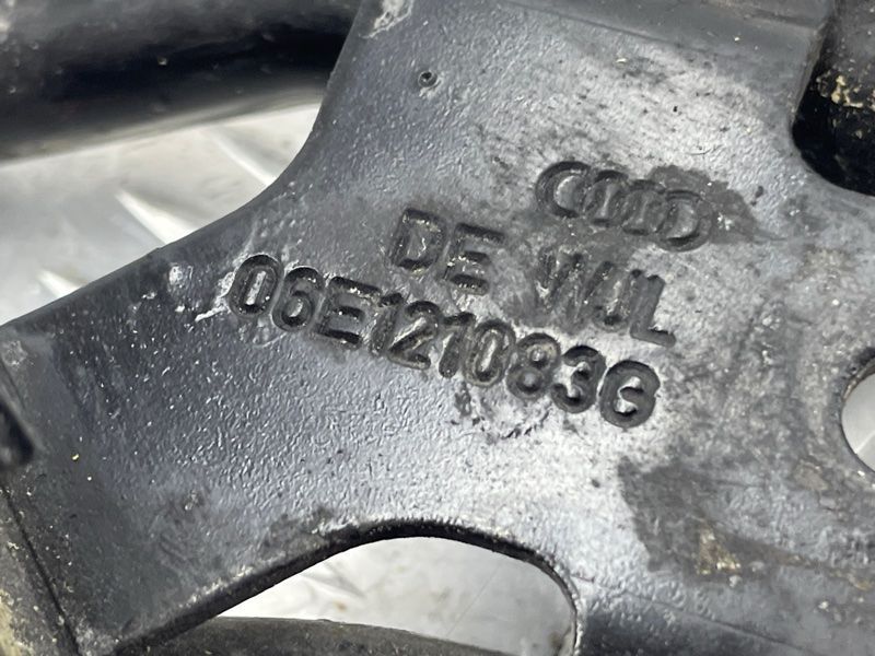 Трубопровід системи охолодження 06E121083G Audi Q7