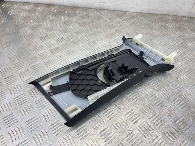 Облицовка стойки 8W0867243DRV8 Audi A4 Allroad