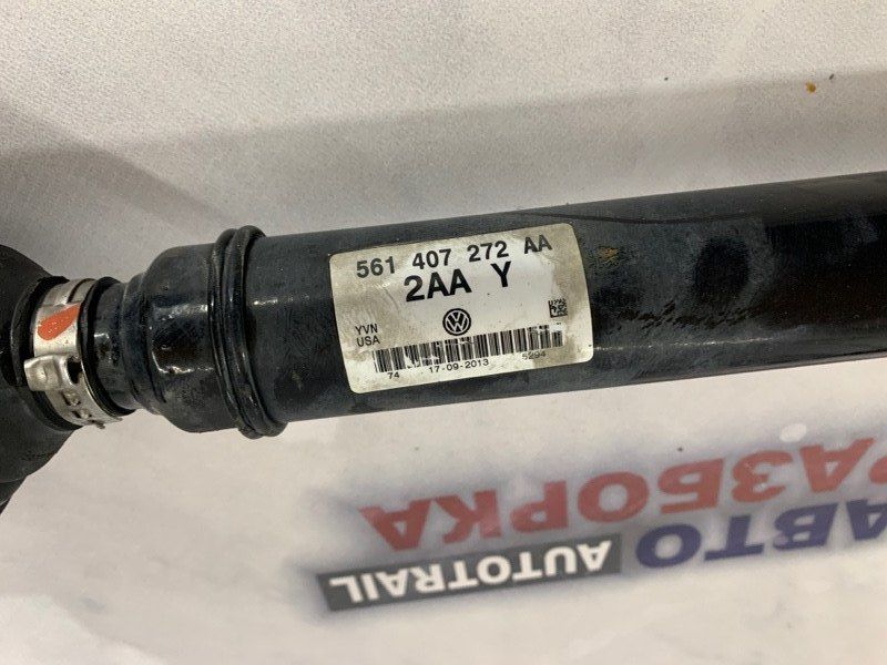Піввісь 561407272AA Volkswagen Passat