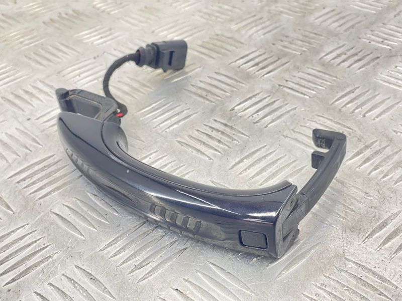 Ручка дверей (keyless) зовнішня 4L0837205B Audi Q7