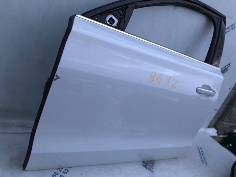 Двері 4H0831051B Audi A8