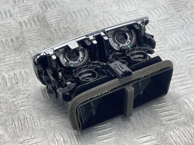 Дефлектор воздуховода 4G0819203B6PS Audi A6