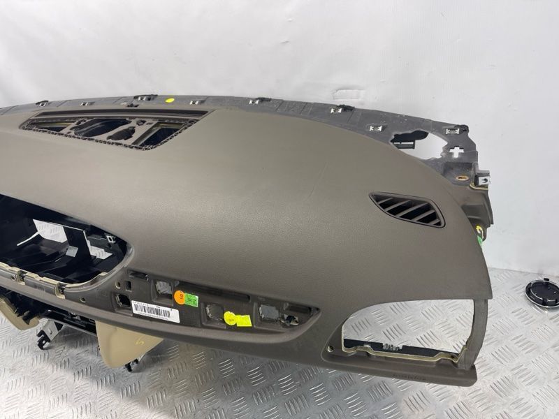 Торпедо с подушкой безопасноти 4G1857001DEJ3 Audi A6