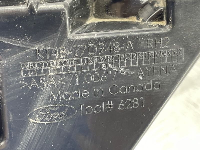 Направляющая / Крепление / Кронштейн бампера KT4B17D948A Ford Edge