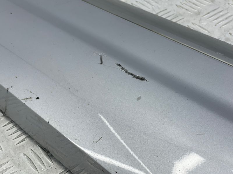 Накладка дверей 4M0853959G Audi Q7