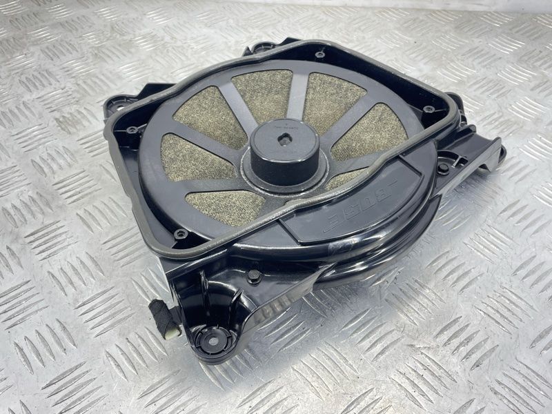 Сабвуфер BOSE 4H1035481 Audi A8