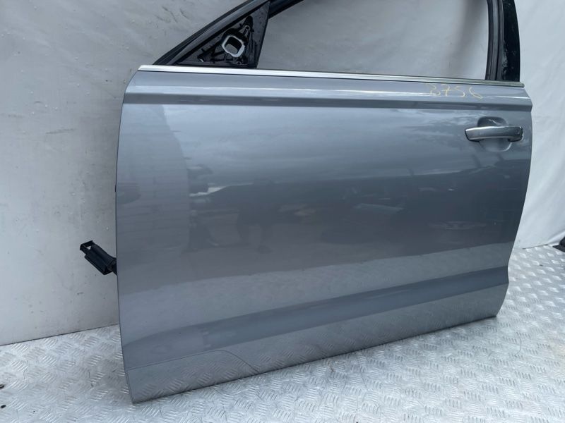 Двері 4G0831051 Audi A6