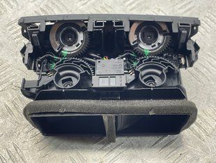 Дефлектор повітропроводу центральний 4G0819203C6PS Audi A6