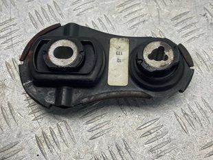 Опора / Подушка КП AA536P082BE Ford Flex