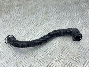 Трубка насоса вторичного воздуха 7L0131625F Audi Q7