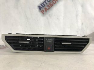 Дефлектор воздуховода 17B819728A Volkswagen Jetta