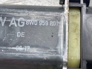 Мотор склопідйомника 8W0959801 Audi Q7