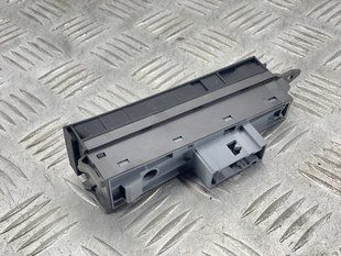 Клавіша електромеханічного стоянкового гальма / ручника 3AB927137B Volkswagen CC