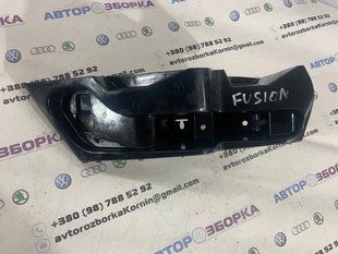 Кронштейн заднего бампера DS7317E850AB Ford Fusion