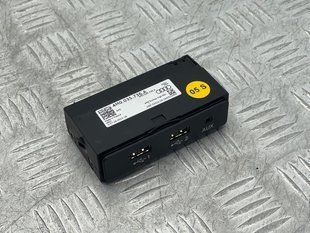 Блок USB 4M0035736A Audi Q7