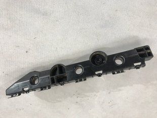 Кронштейн заднього бампера нижній 852204GA0A Infiniti Q50