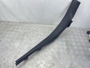 Облицювання стійки 8W0867767A Audi A4