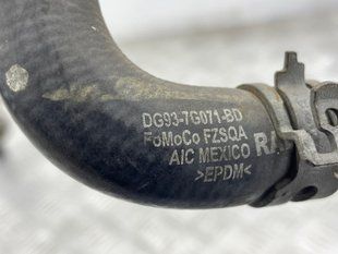 Трубопровід системи охолодження dg937g071bd Ford Fusion