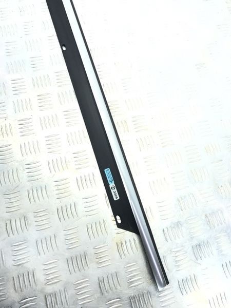 Молдинг дверей 4L0853763A Audi Q7