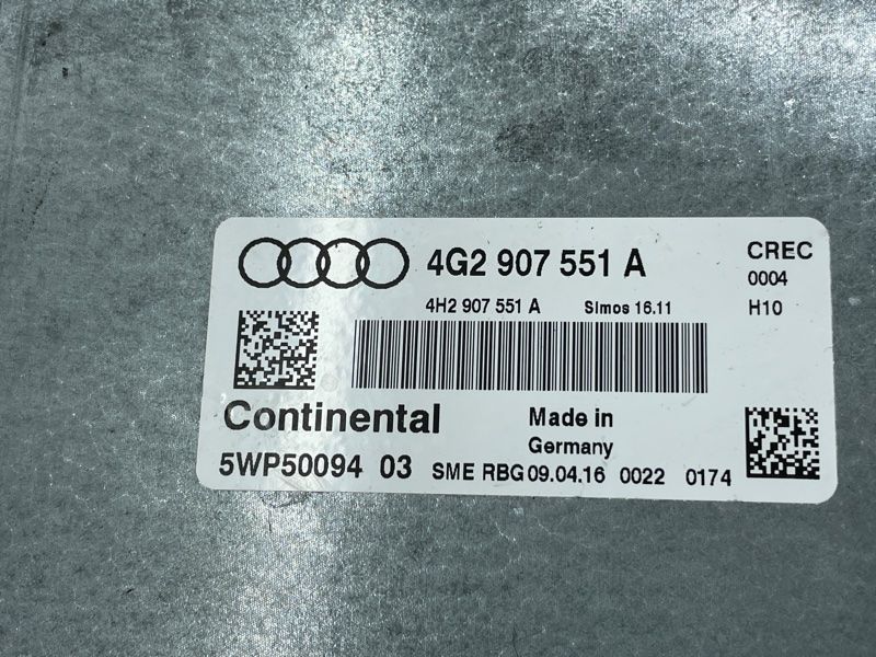 Блок керування двигуном 4G2907551A Audi A6