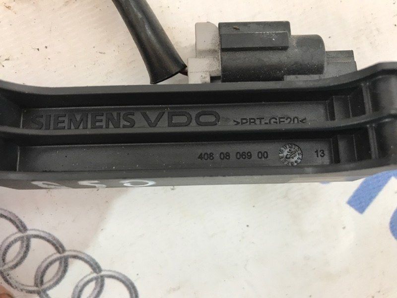 Датчик удару 4080806900 Infiniti Q50