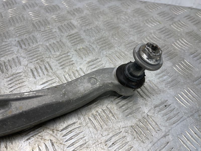 Рычаг передней подвески поперечный нижний 4G0407696 Audi A6