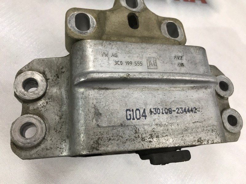 Опора / подушка КП 3C0199555AE Volkswagen CC