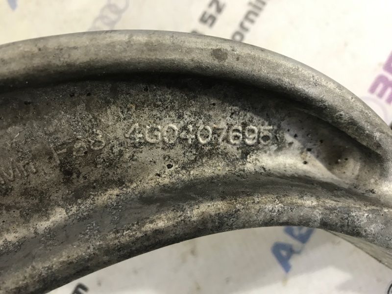Рычаг передней подвески поперечный нижний 4G0407695 Audi A6