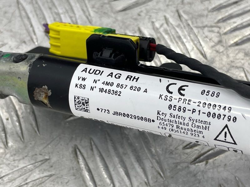 Ремінь безпеки 4M0857620A Audi Q7