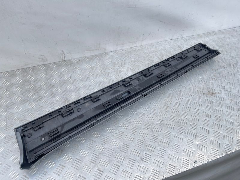 Накладка двери 4L0853959H Audi Q7