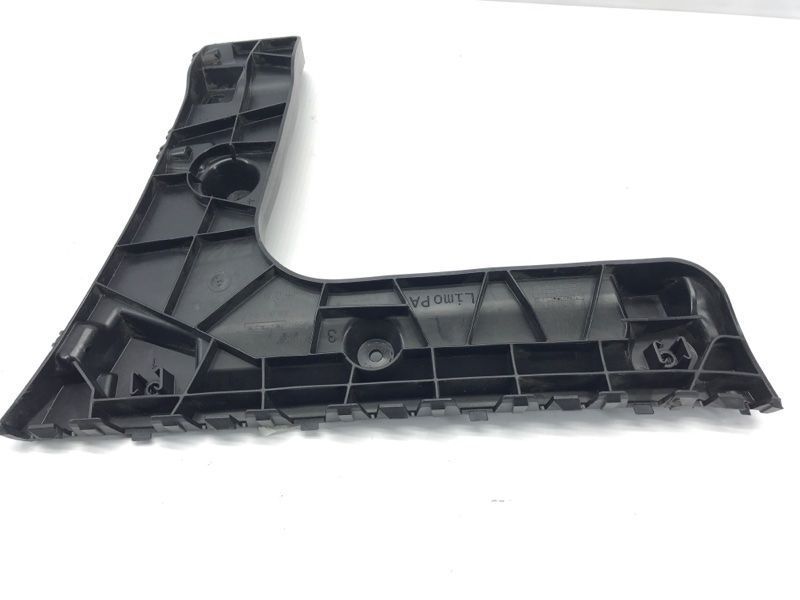 Направляюча заднього бампера 4G5807454C Audi A6